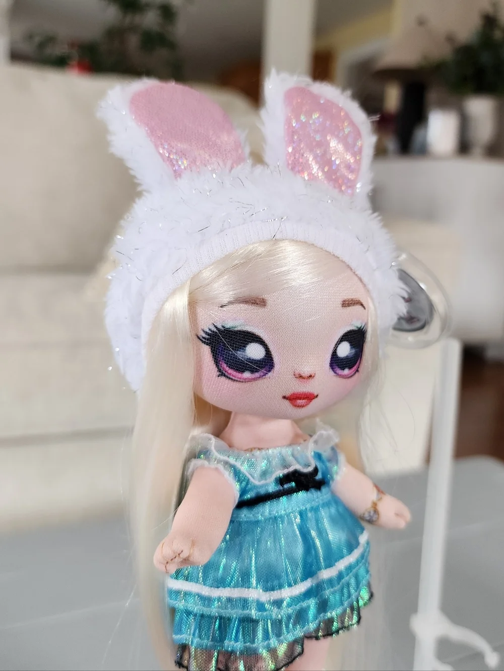 MGA Na!Na!Na! Surprise - Surprise Doll Alice Hops Glam Series Wonderland - Picture 5 of 7